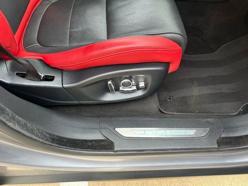 Used 2020 Jaguar F-PACE S AWD/4WD image 24
