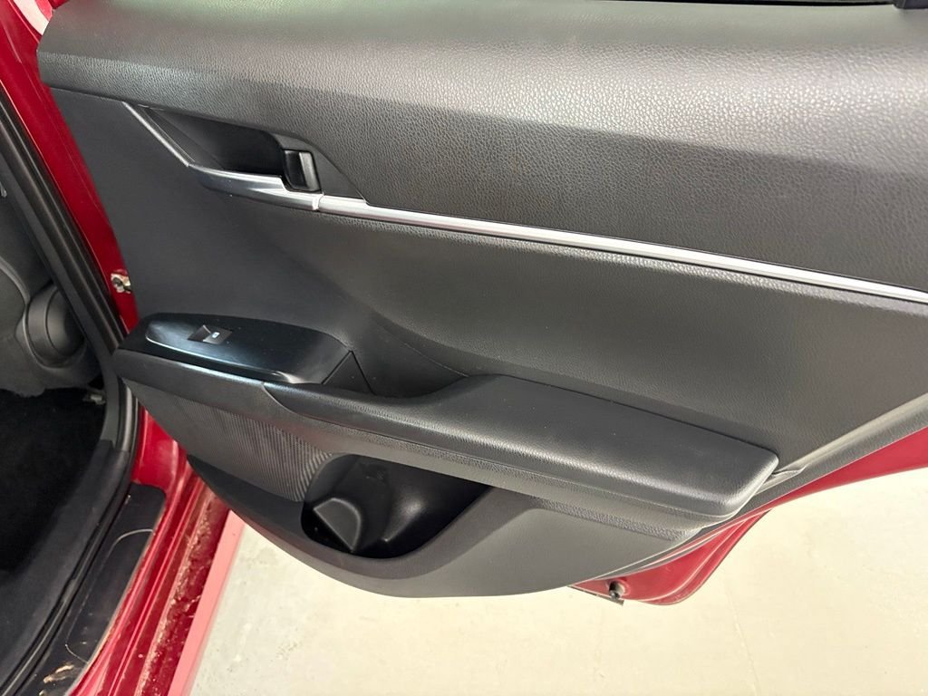 Used 2020 Toyota Camry LE w/ Convenience Package FWD image 34