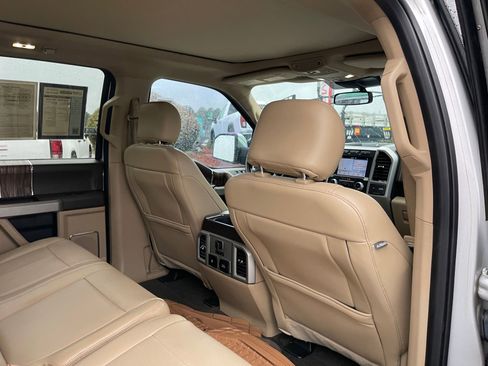 Used 2018 Ford F150 Lariat w/ Equipment Group 502A Luxury image 23