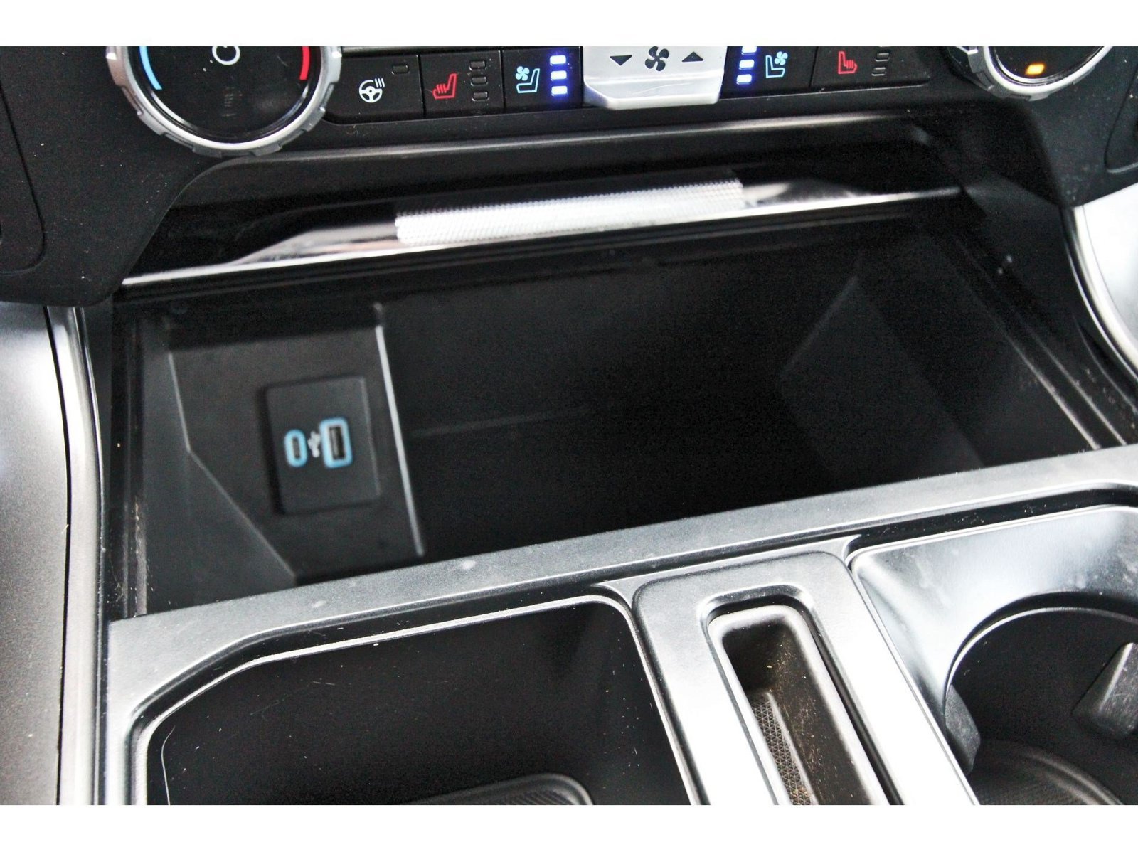 Used 2024 Ford F150 Lariat w/ FX4 Off-Road Package AWD/4WD image 30