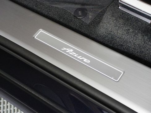 Used 2024 Bentley Bentayga image 24