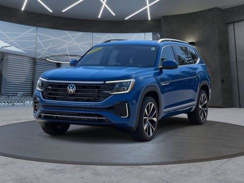 Used 2025 Volkswagen Atlas SEL Premium R-Line AWD/4WD image 2