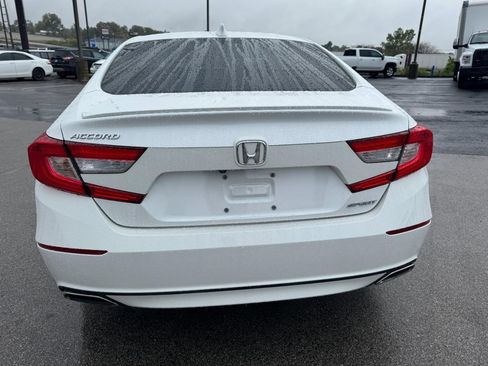 Used 2018 Honda Accord Sport image 4