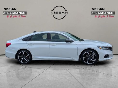 Used 2021 Honda Accord Sport image 4