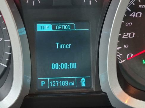 Used 2013 Chevrolet Equinox LT w/ Driver Convenience Package FWD image 2