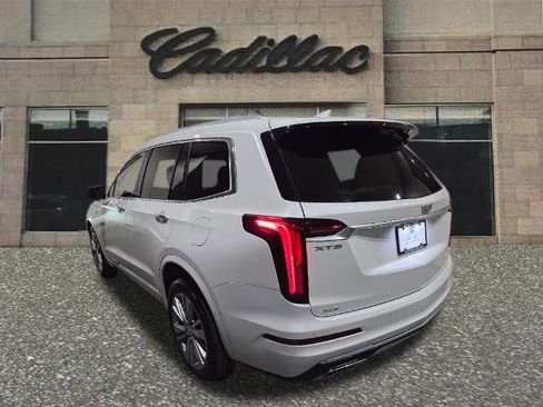 Used 2024 Cadillac XT6 Premium Luxury w/ Technology Package image 3