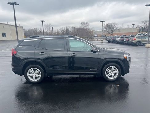 Certified 2023 GMC Terrain SLE w/ Driver Convenience Package image 6