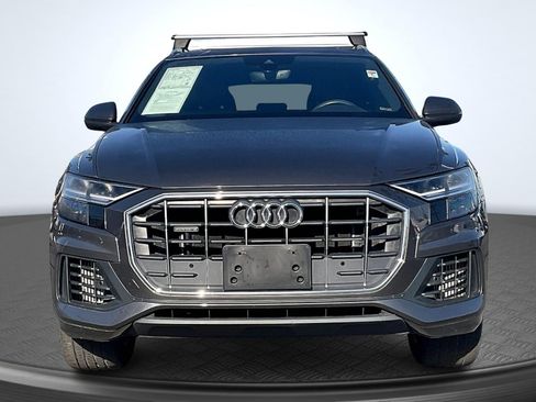 Used 2019 Audi Q8 Premium image 3