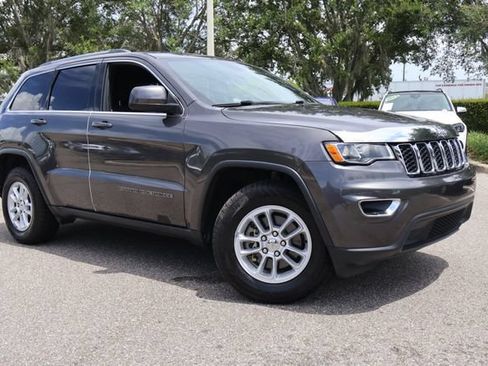 Used 2019 Jeep Grand Cherokee Laredo RWD image 1