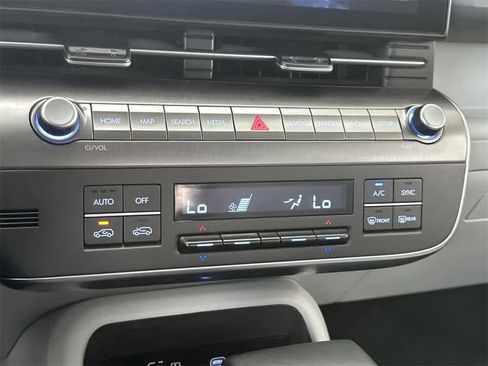 Used 2024 Hyundai Kona SEL image 20