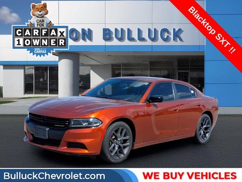 Used 2022 Dodge Charger SXT w/ Blacktop Package RWD image 1