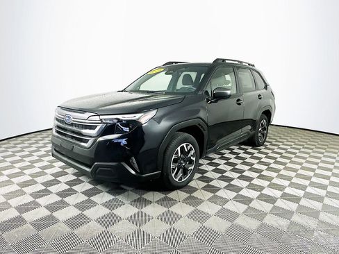 Certified 2025 Subaru Forester Premium image 5