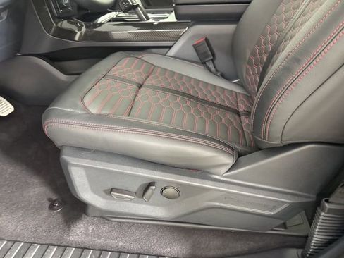 New 2025 Ford F150 Lariat w/ Equipment Group 501A Mid image 17