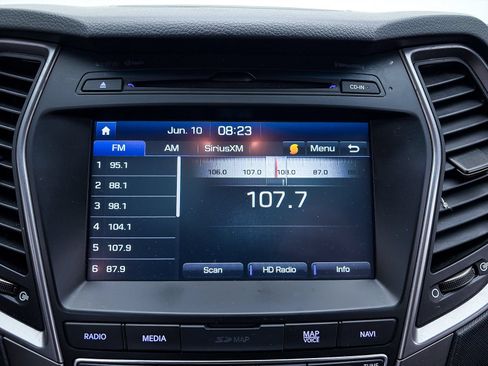 Used 2018 Hyundai Santa Fe Sport FWD image 19