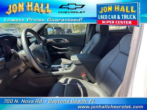 Certified 2023 Chevrolet Traverse Premier w/ Redline Edition image 17