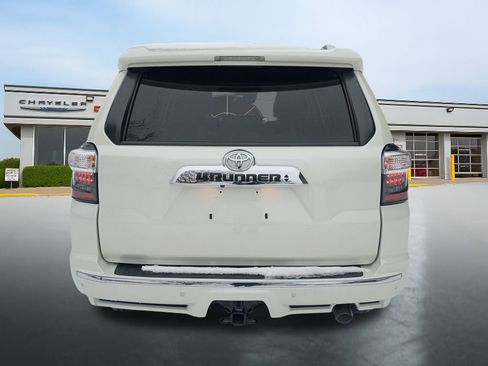 Used 2020 Toyota 4Runner image 4