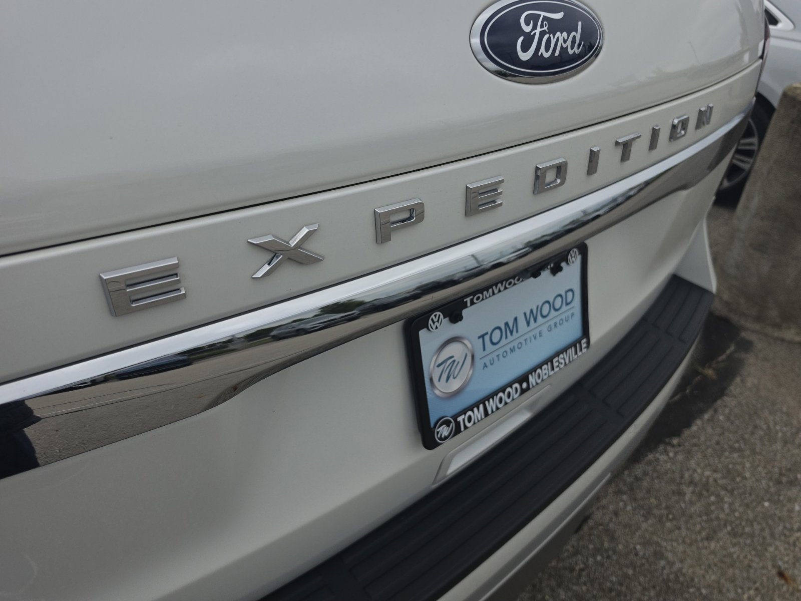 Used 2023 Ford Expedition Limited AWD/4WD image 40