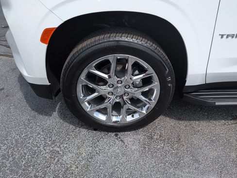 Used 2024 Chevrolet Tahoe LT w/ Luxury Package AWD/4WD image 27