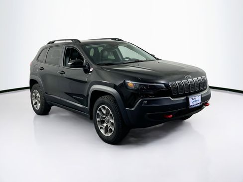 Used 2022 Jeep Cherokee Trailhawk w/ Premium Leather Package image 3