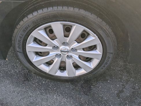 Used 2013 Nissan Sentra SV w/ Driver Pkg image 24