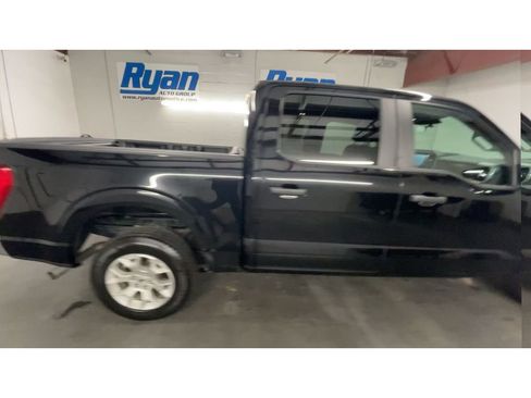 Used 2023 Ford F150 XLT image 9