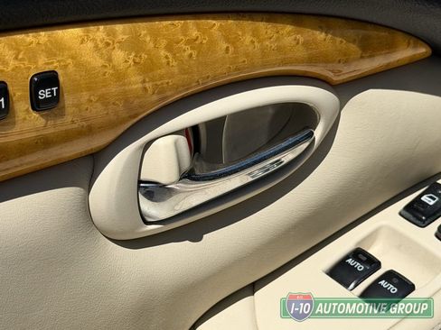 Used 2004 Lexus SC 430 Convertible RWD image 17