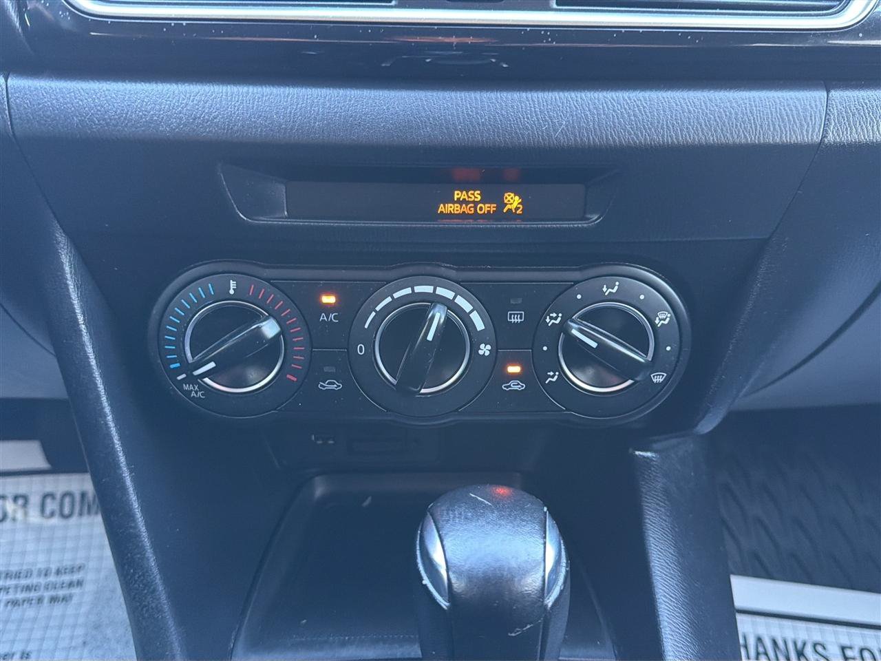 Used 2015 MAZDA MAZDA3 i Touring FWD image 18