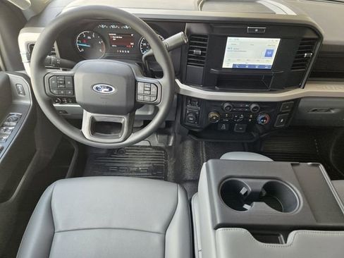 New 2026 Ford F550 4x4 Crew Cab image 20