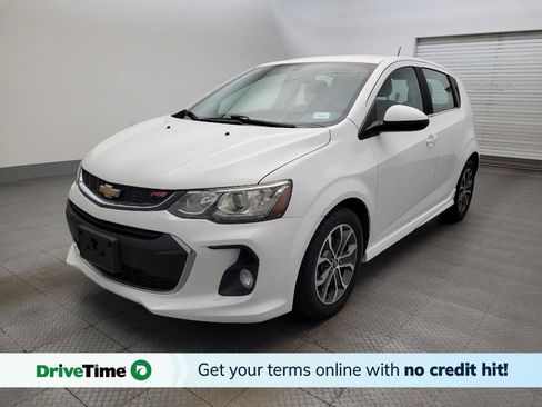 Used 2017 Chevrolet Sonic LT FWD image 1