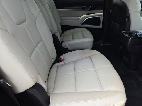 Used 2022 Kia Telluride EX w/ EX Premium Package AWD/4WD image 19