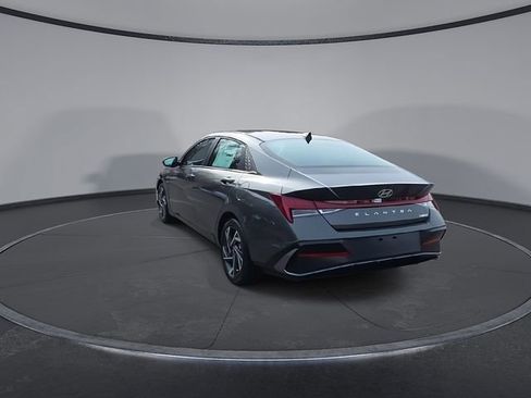 New 2026 Hyundai Elantra Limited FWD image 7