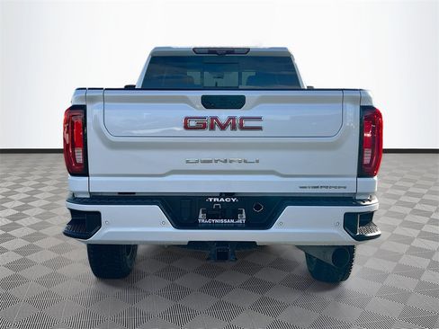 Used 2021 GMC Sierra 2500 Denali w/ Denali Ultimate Package image 6