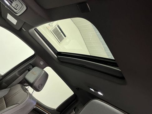 Certified 2024 Chevrolet Silverado 1500 High Country w/ High Country Premium Package AWD/4WD image 7