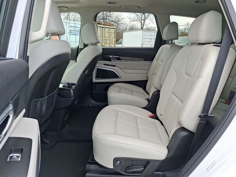 Used 2021 Kia Telluride EX w/ EX Premium Package image 14