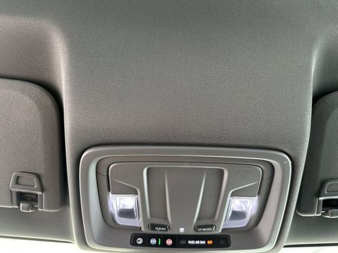 New 2026 GMC Sierra 1500 Elevation image 25