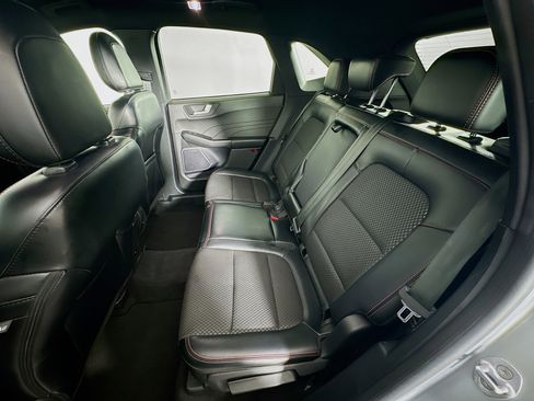 Used 2024 Ford Escape ST-Line image 27