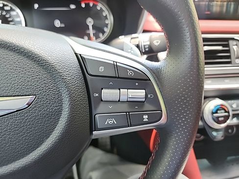 Used 2023 Genesis G70 2.0T w/ Sport Prestige Package RWD image 10