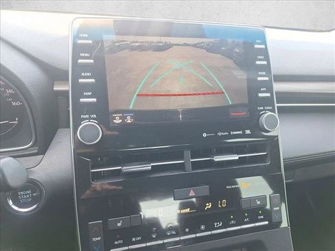 Used 2019 Toyota Avalon XLE w/ Carpet Mat Package FWD image 12