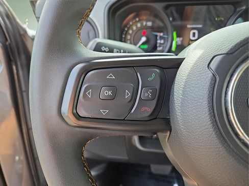 Used 2024 Jeep Wrangler Unlimited AWD/4WD image 20