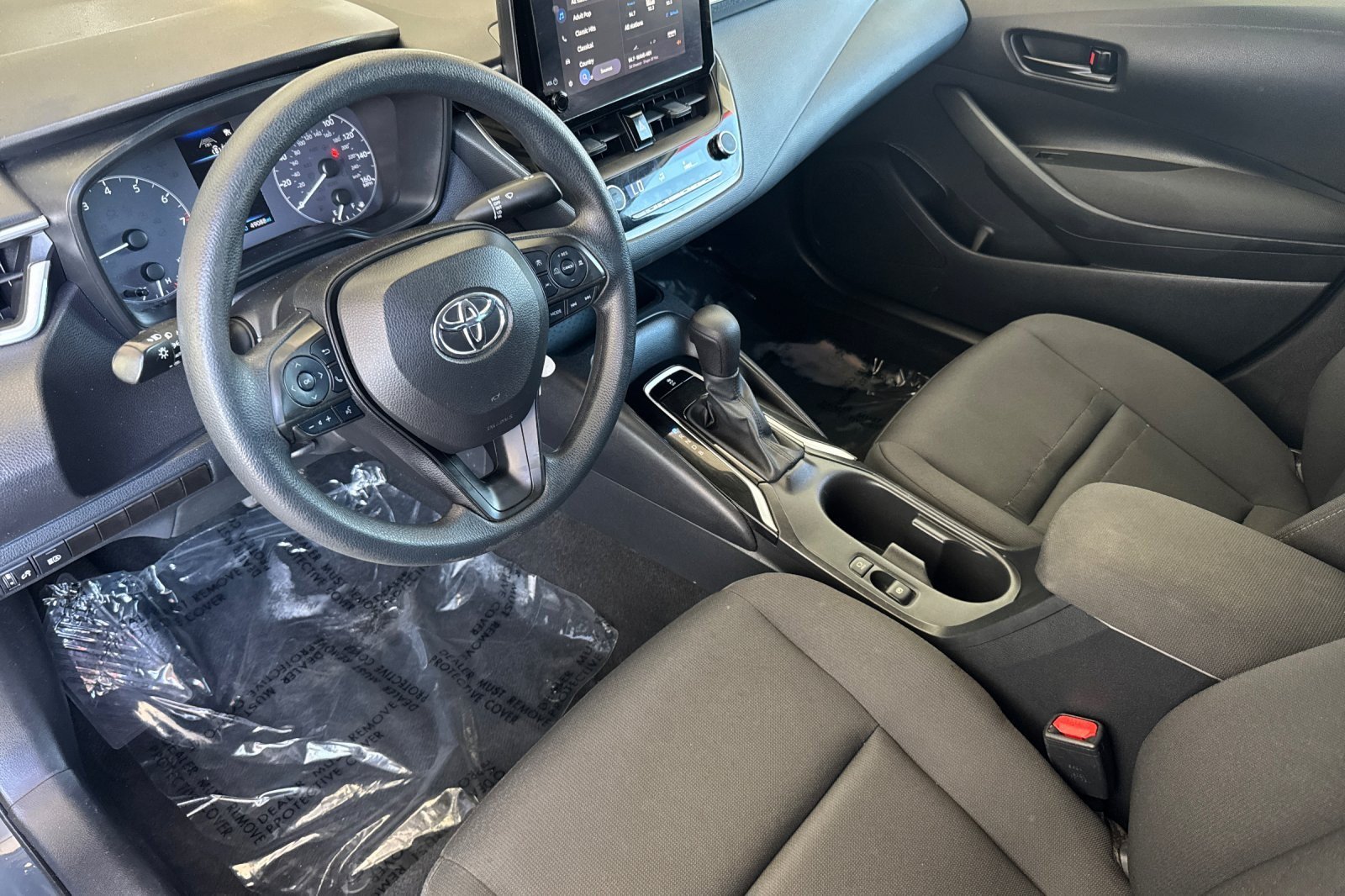 Used 2023 Toyota Corolla LE FWD image 9