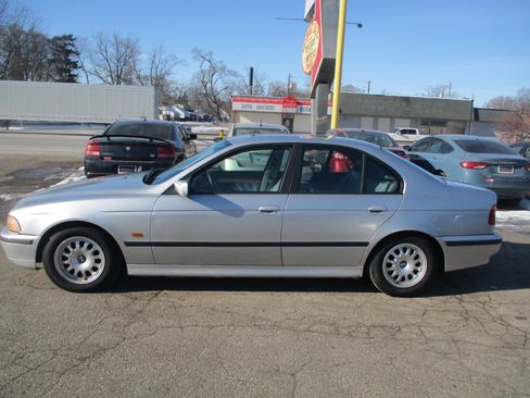 Used 1999 BMW 528i Sedan image 4
