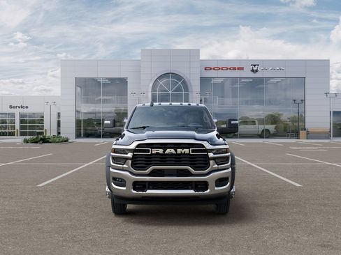 New 2026 RAM 4500 Tradesman w/ Chrome Appearance Group AWD/4WD image 7