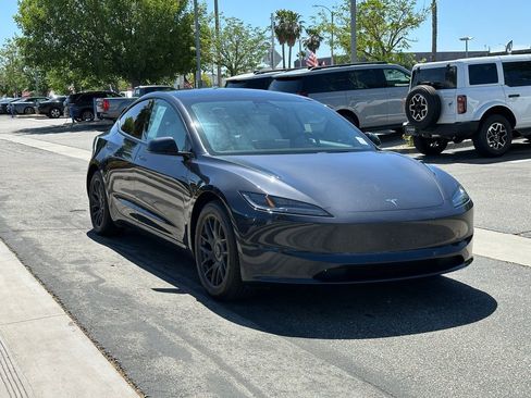 Used 2025 Tesla Model 3 Long Range RWD image 10