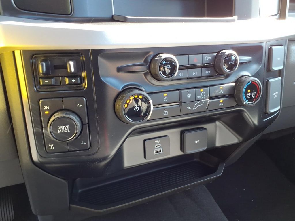 New 2027 Ford F250 XL w/ STX Appearance Package AWD/4WD image 19