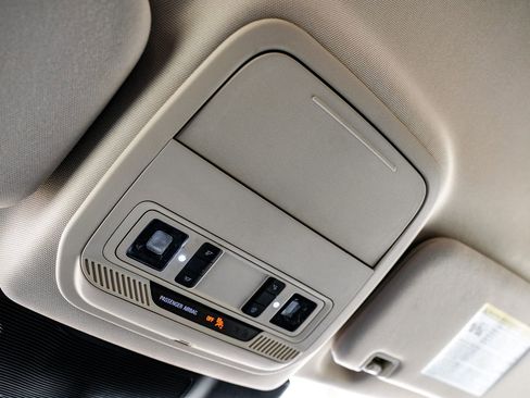 Used 2021 Ford Explorer 2WD image 24