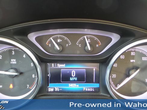 Used 2019 Buick Envision Essence image 10