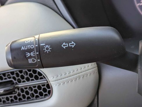 Certified 2023 Honda HR-V LX image 24