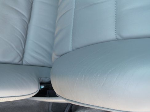 Used 2005 Porsche 911 Cabriolet image 38