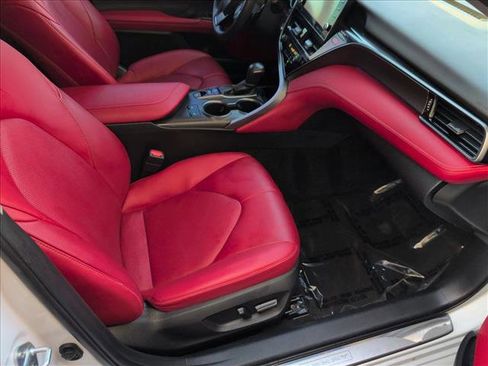 Used 2022 Toyota Camry XSE image 21