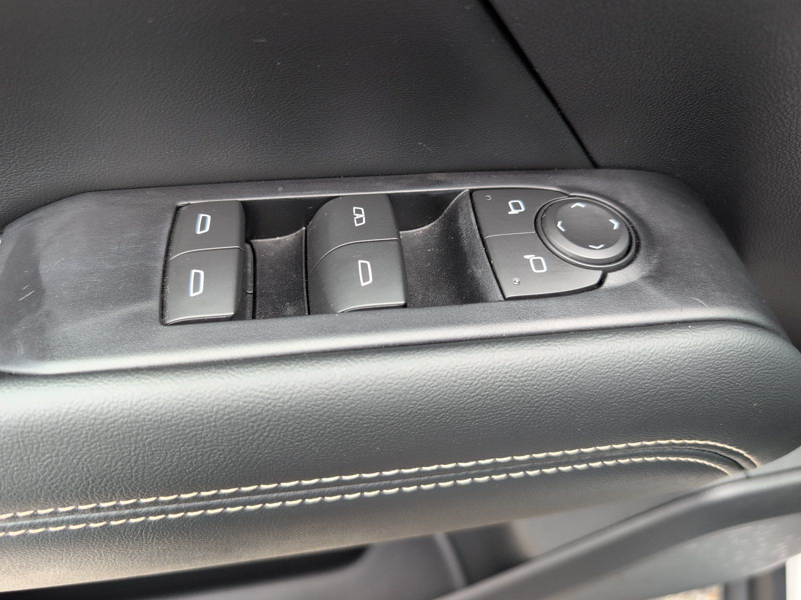 Used 2026 GMC Terrain Elevation FWD image 17